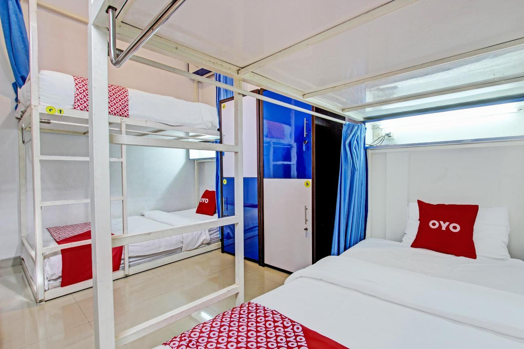 Oyo 91952 Oase Hostel ジョグジャカルタ エクステリア 写真