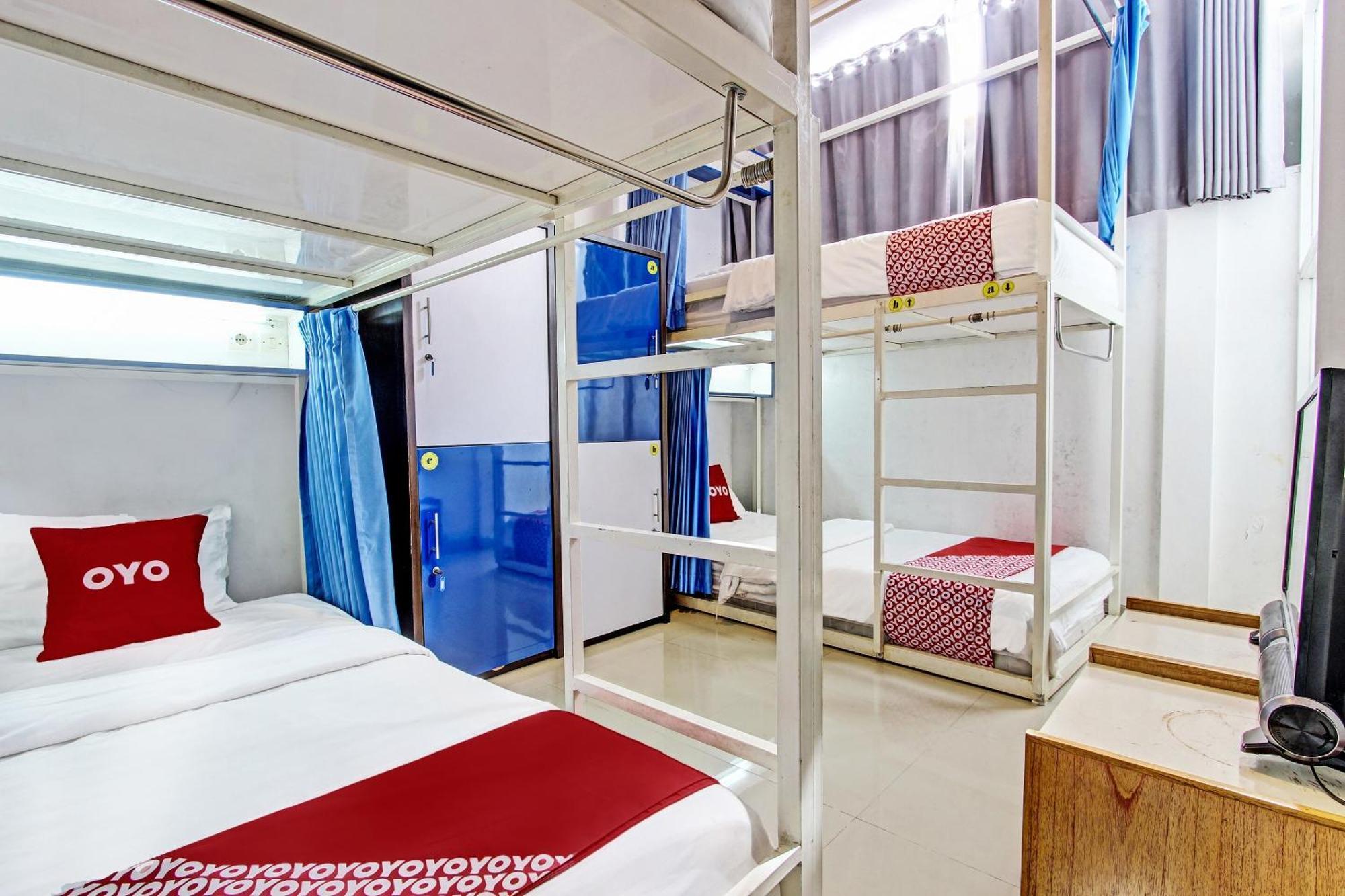 Oyo 91952 Oase Hostel ジョグジャカルタ エクステリア 写真
